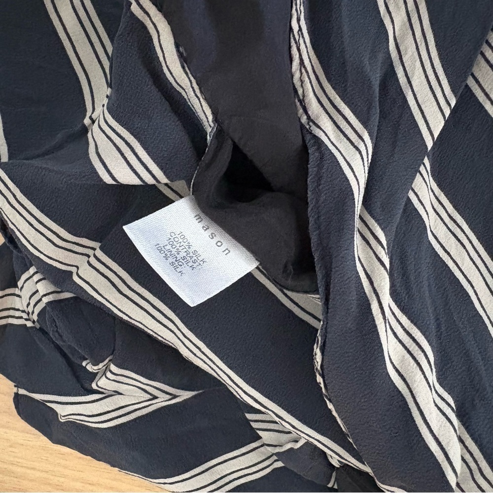 MASON Sz 0 Silk Shorts Striped Navy Blue White Black Lining Pockets - Picture 4 of 9